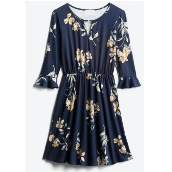 French Grey Dresses & Skirts - Stitch Fix French Grey Allie Keyhole Knit Dress - M